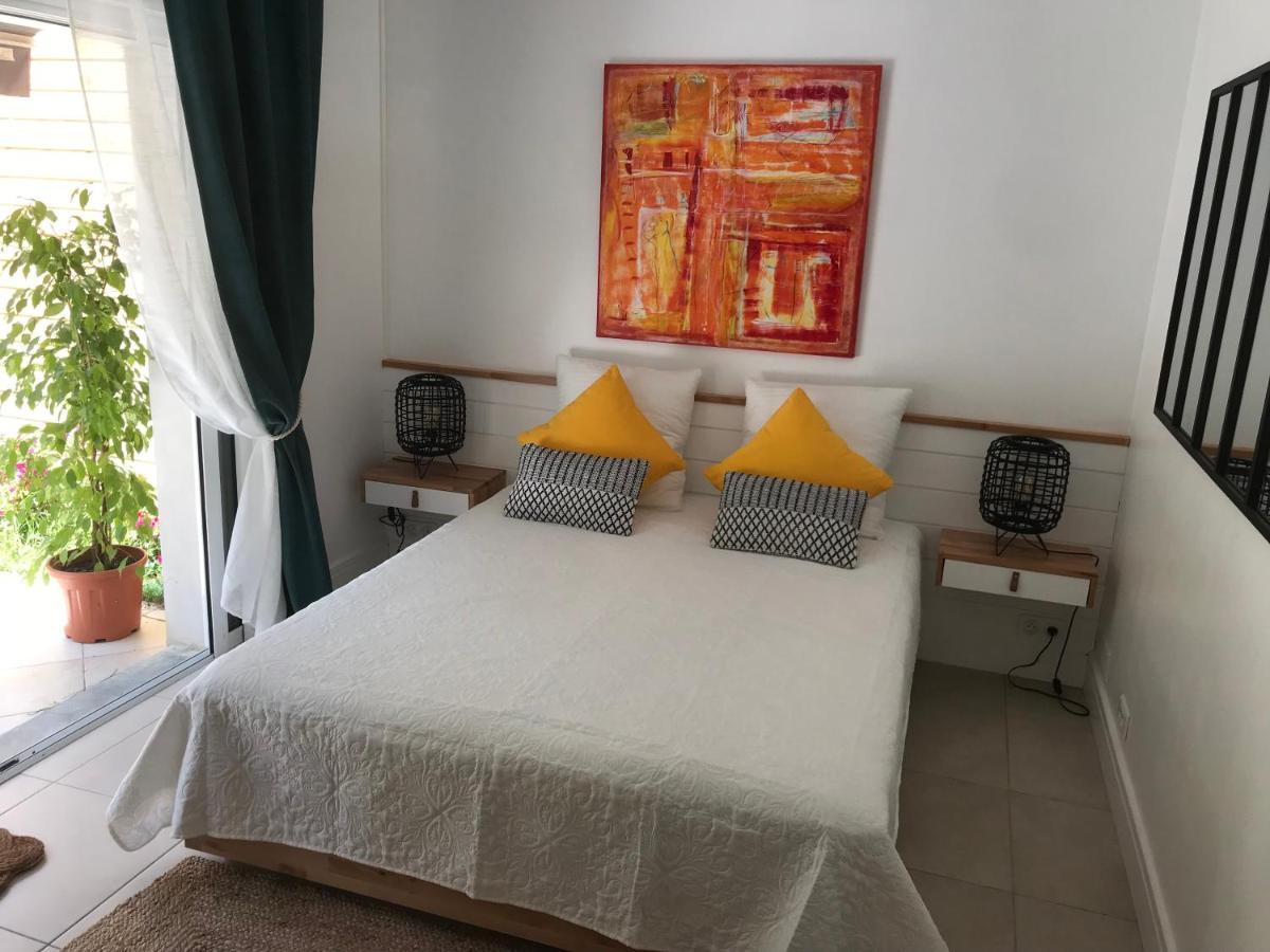 La Maison De La Dune: Beachfront Oasis with Jacuzzi and Heated Pool La Couarde-sur-Mer Exterior photo